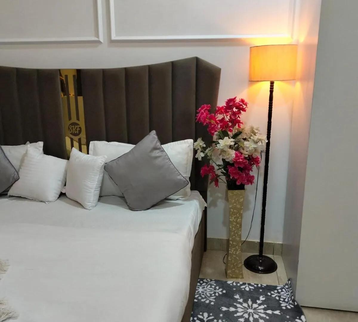 Super Luxurious Room With Bathtube Gurgáon 0*,
